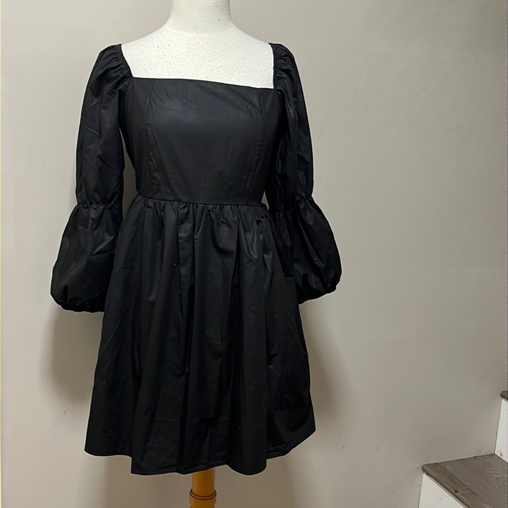 Gorgeous like new mom dress